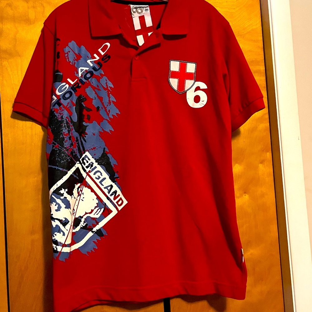 England Victorious mens soccer shirt medium